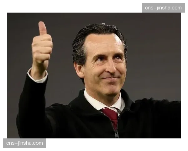 独家:阿斯顿维拉主帅埃梅里确认,将与俱乐部续约至2028年。 独家:阿斯顿维拉主帅埃梅里确认,将与俱乐部续约至2028年。